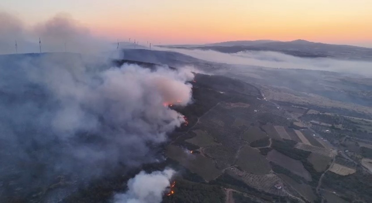 Şarköydeki orman yangını günün aydınlanmasıyla havadan görüntülendi