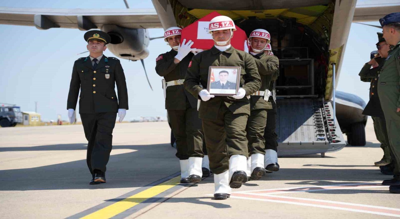 Şehit Üsteğmen Tuğrul Özsunun cenazesi Çorluya getirildi