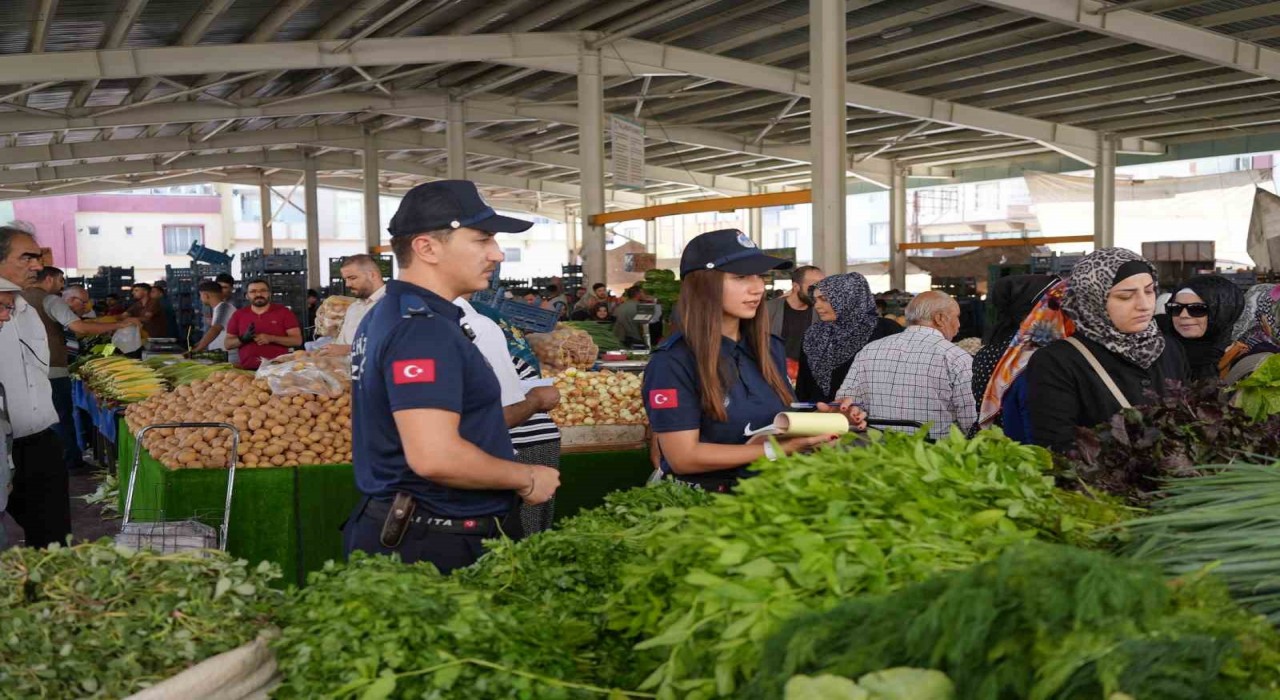 Şehitkamilde zabıta ekiplerinden pazar yerlerinde sıkı denetim