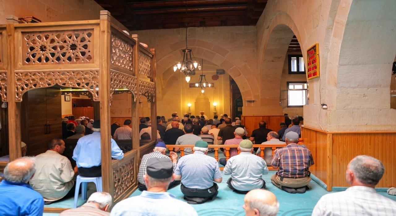 Şehitler için Bayburt ulu Camide Kuran tilaveti ve hatim duası yapıldı