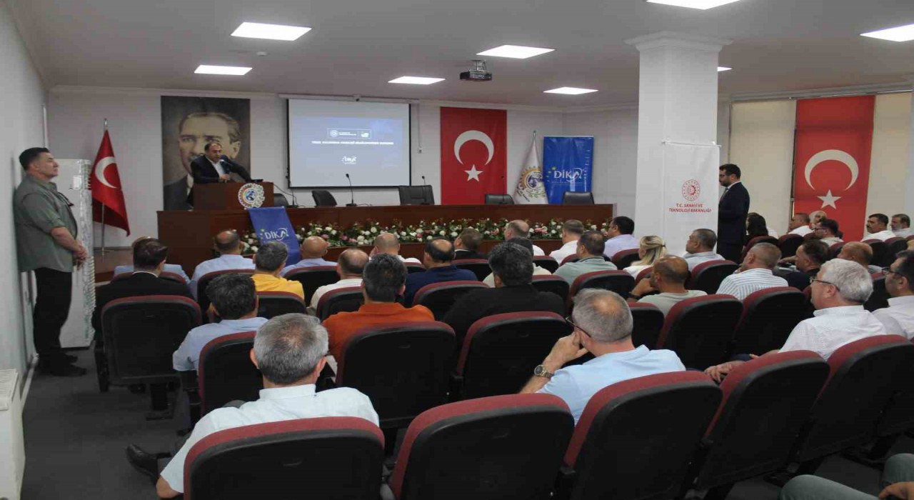 Siirtte Türkiye Yüzyılı Kalkınma Hamlesi toplantısı düzenledi