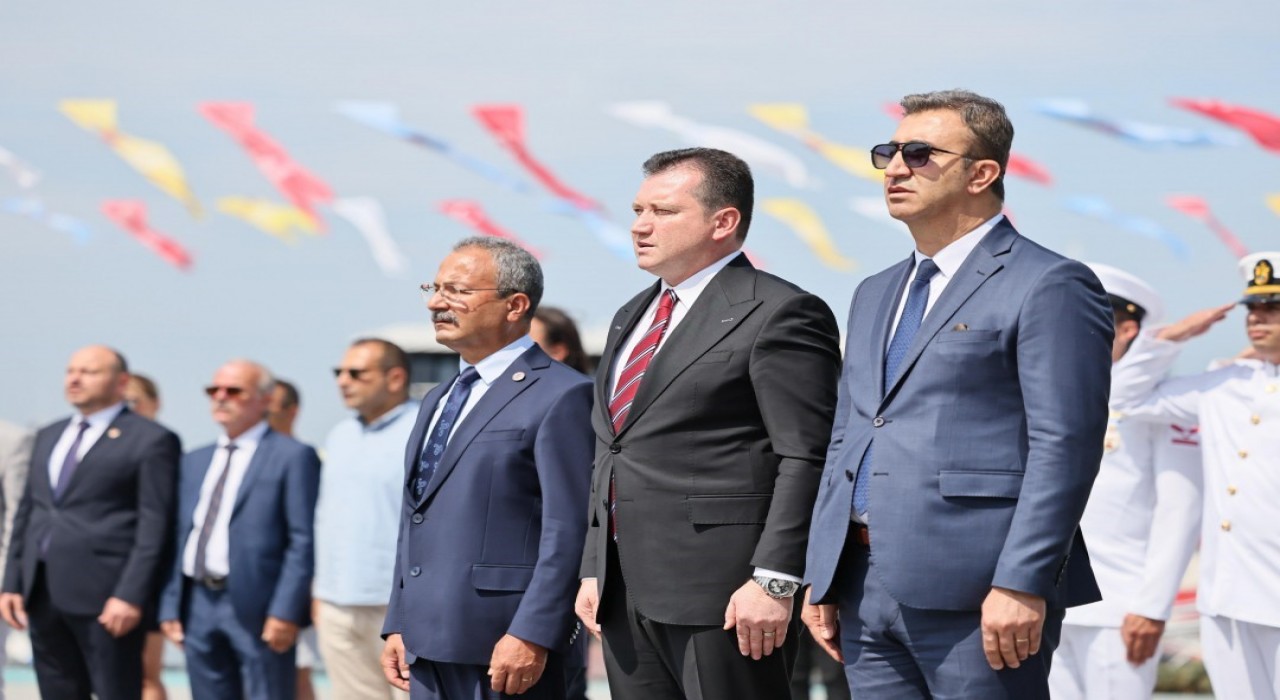 Silivride deniz şehitlerini anma programı düzenledi