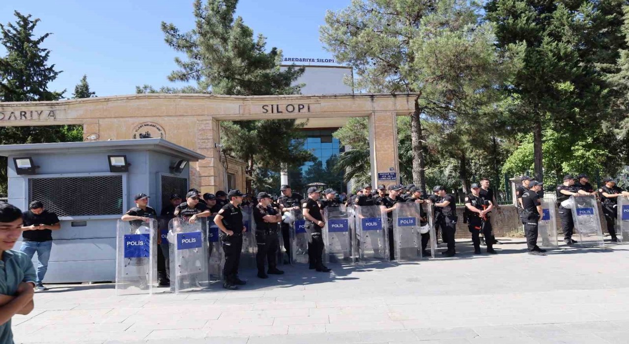 Silopide DEM Parti yürüyüşüne tepki gösteren bir kişi darbedildi