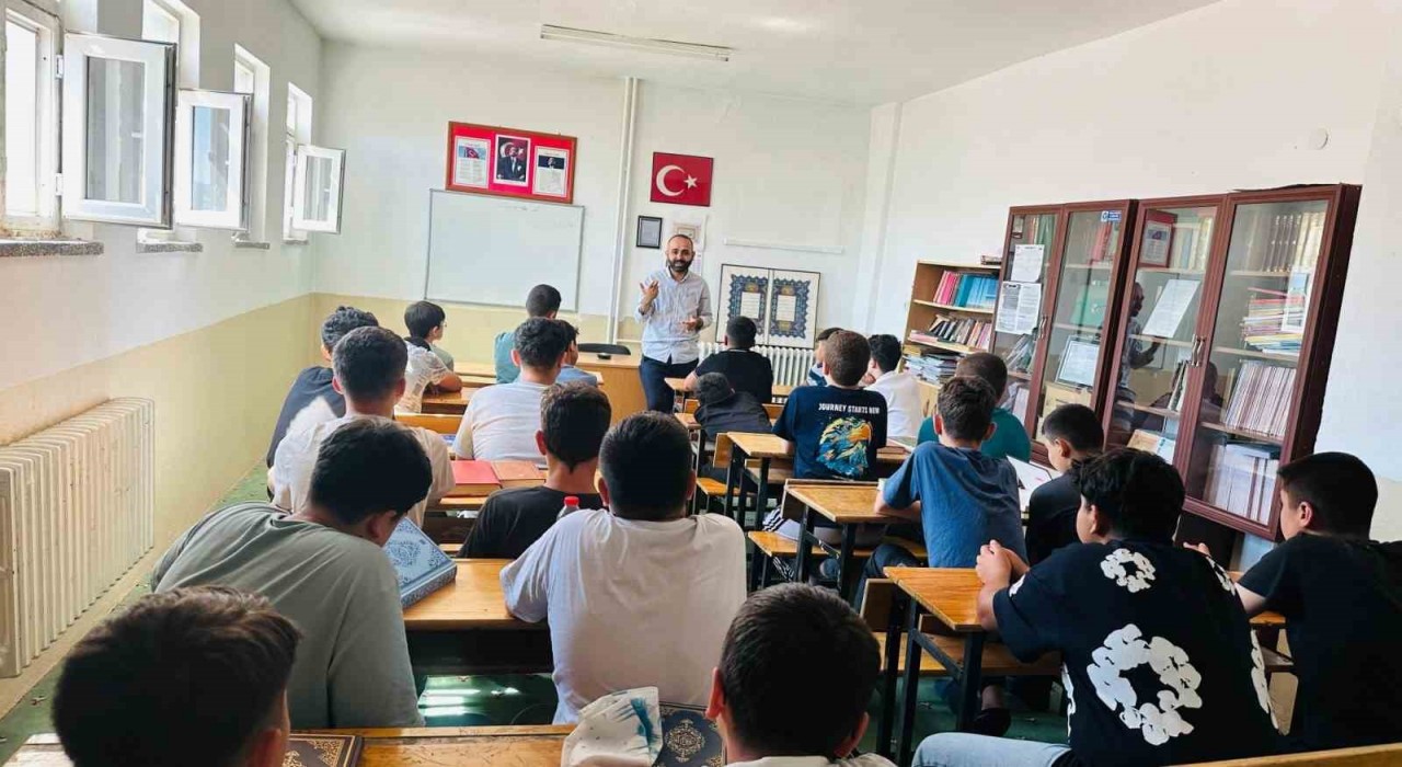 Simavda Yatılı Yaz Kuran Kursu açıldı