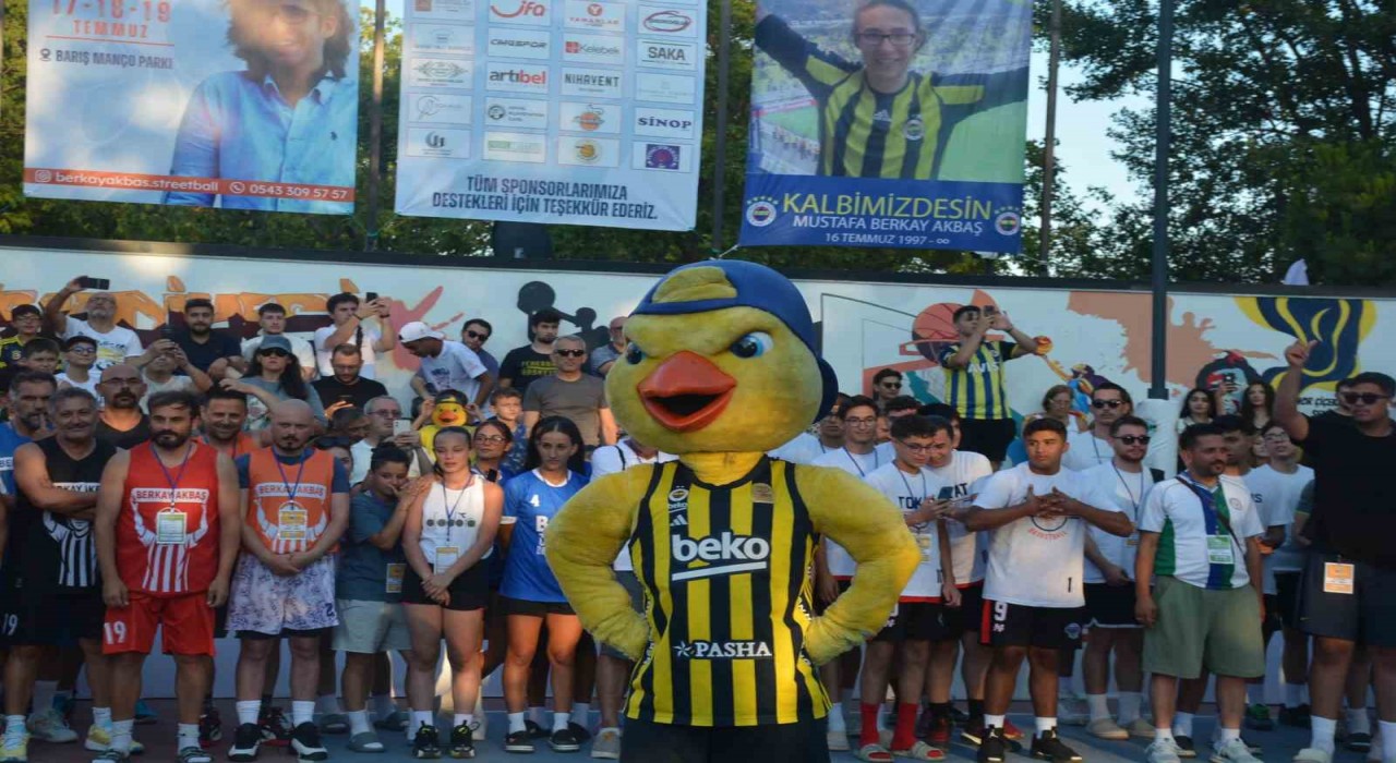 Sinopta 8. Berkay Akbaş Sokak Basketbolu Turnuvası başladı