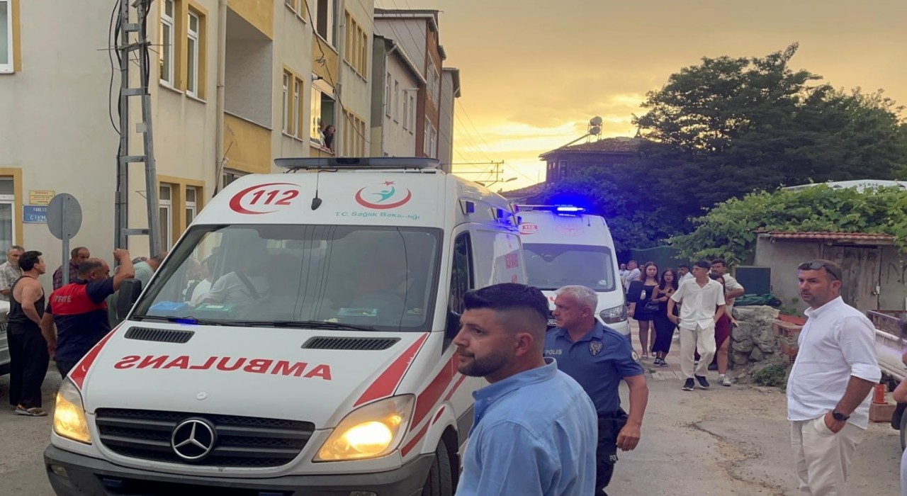 Sinopta trafikte bıçaklı kavga: 1 ölü