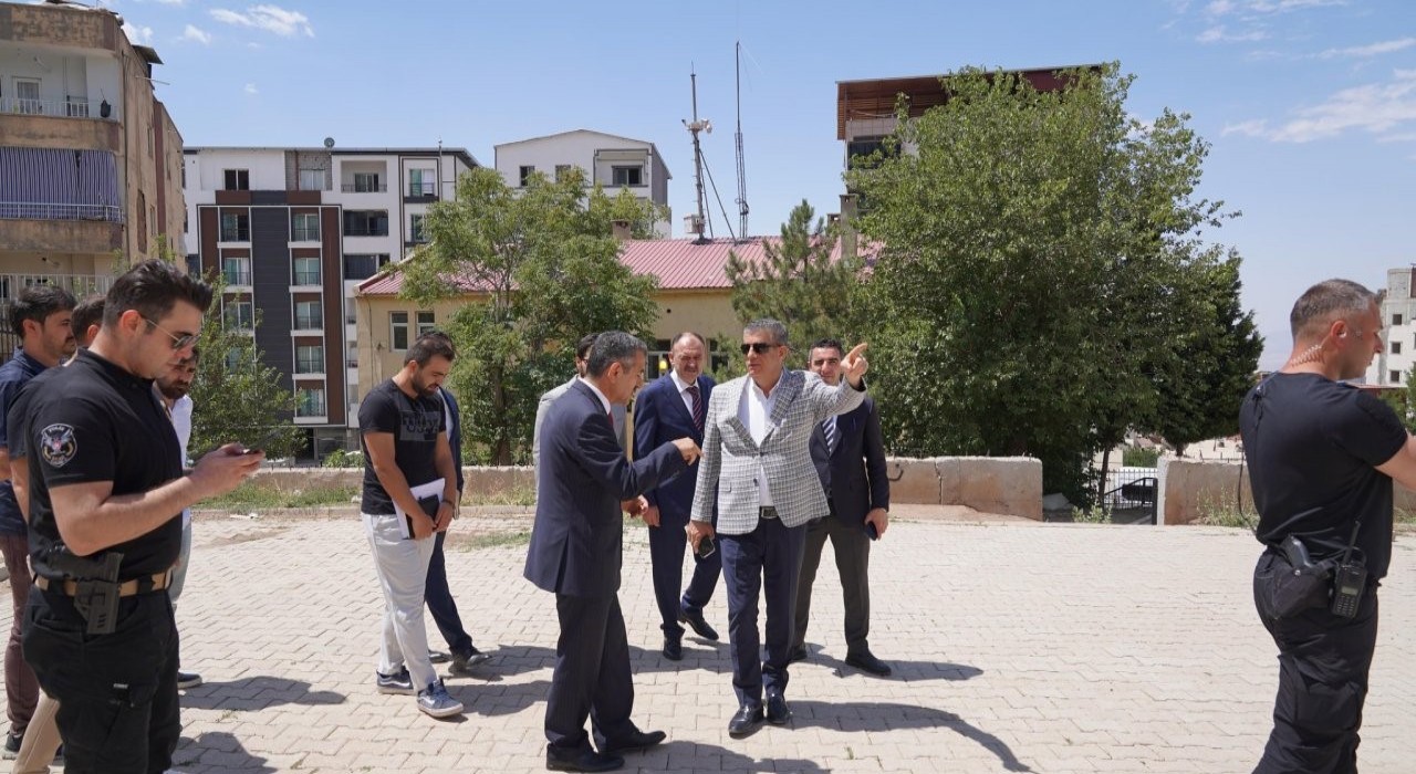 Şırnaka yeni modern bir okul yapılıyor