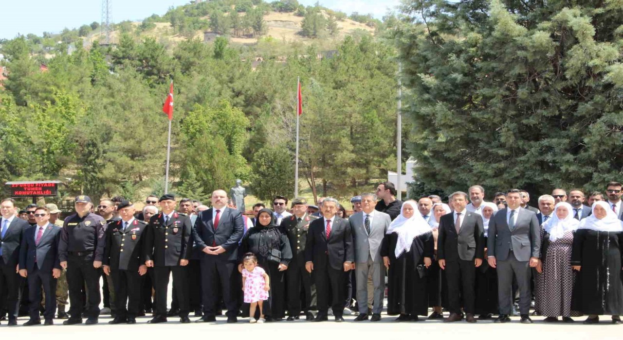 Şırnakta darbenin 9. yılı çeşitli etkinlikler anıldı