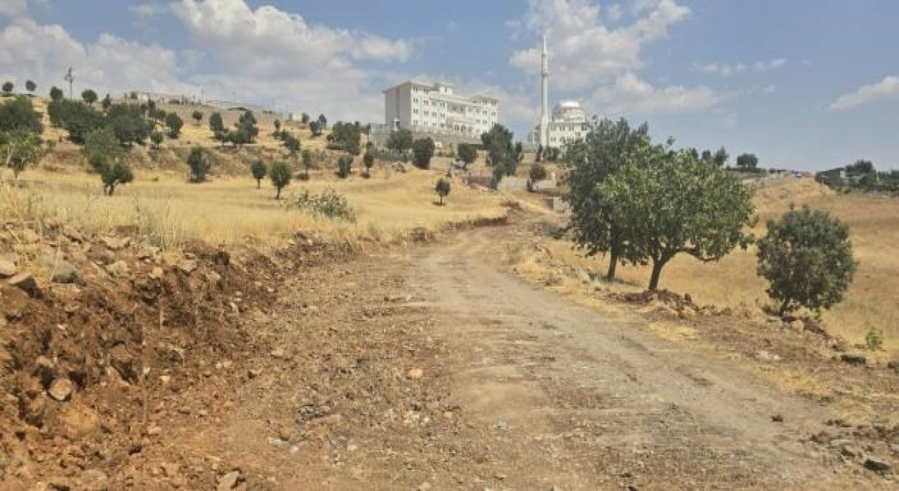 Şırnakta imara açılan bölgede yol çalışması başladı