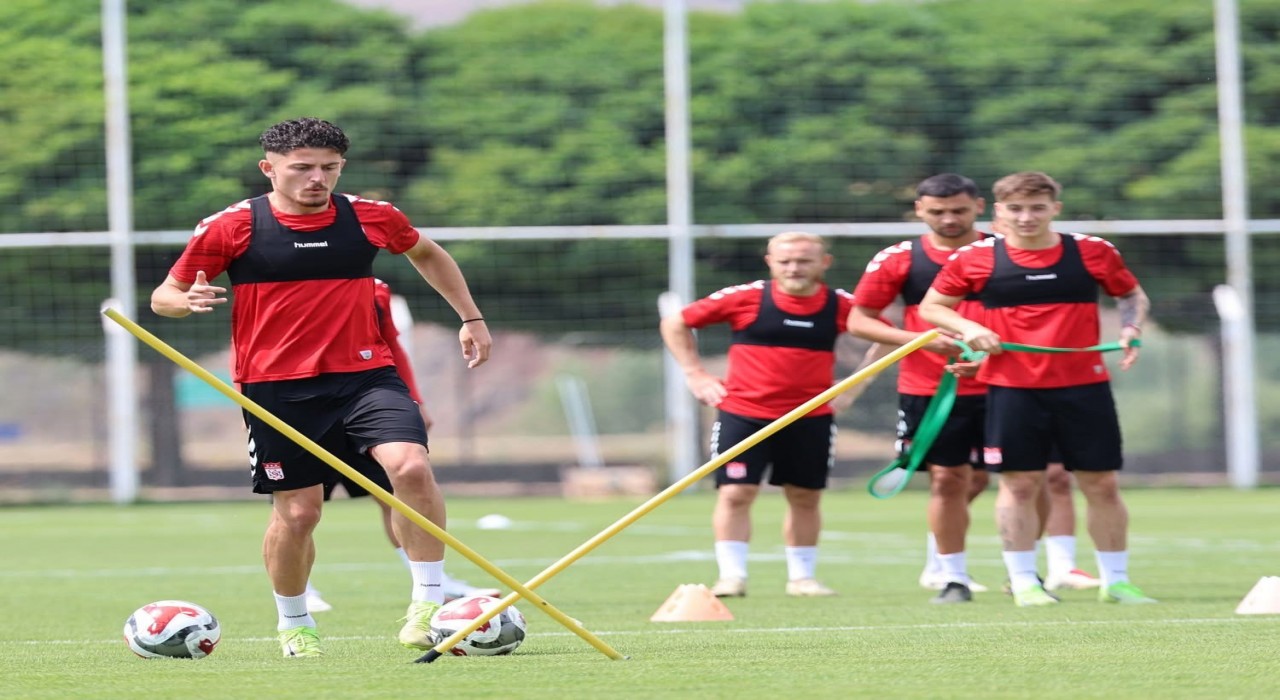 Sivasspor, Erzurumspor FK maçına hazırlanıyor