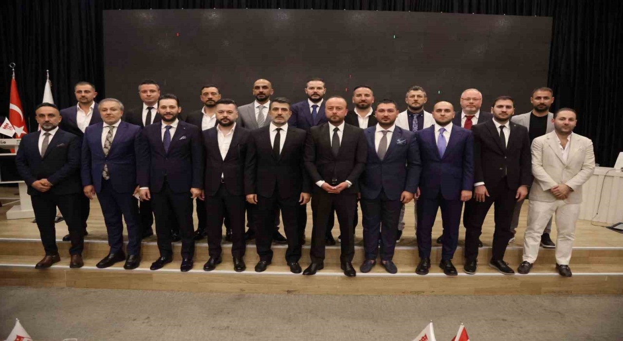 Sivassporda yeni yönetim kurulunda görev dağılımı yapıldı