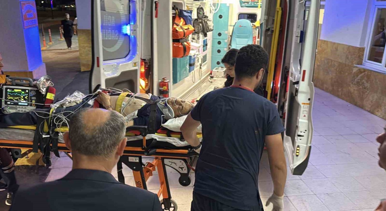 Sivasta trafik kazası geçiren Bitlis eski Valisi Erol Karaömeroğlu hayatını kaybetti
