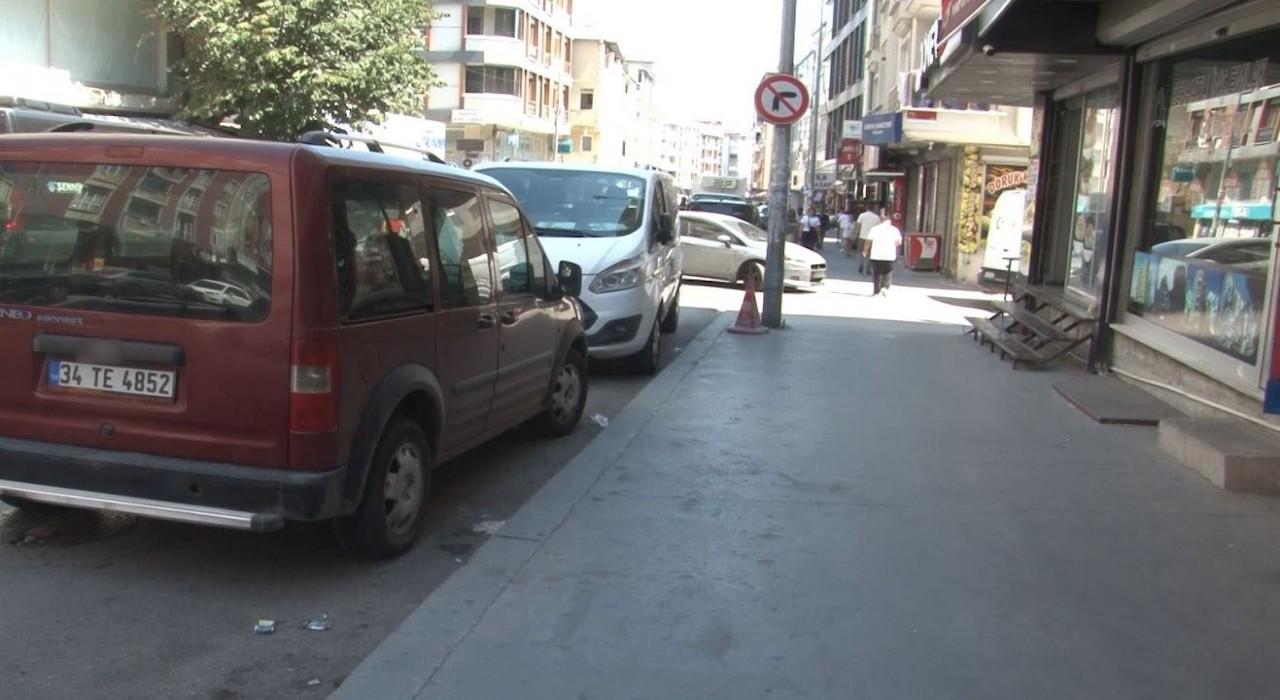 Sokak ortasında silahla vuruldu, Ölmedim lan diyerek saldırganlara bağırdı