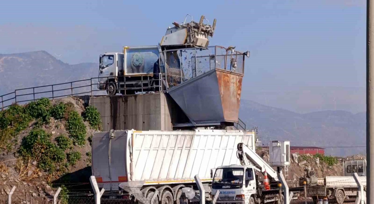 Söke Belediyesi ‘Çöp Transfer Noktası ile tasarruf sağladı