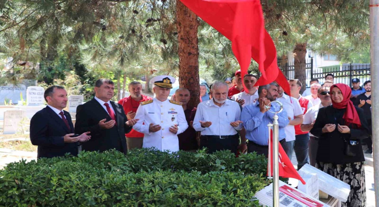 Sultanbeylide 15 Temmuz şehitleri dualarla anıldı