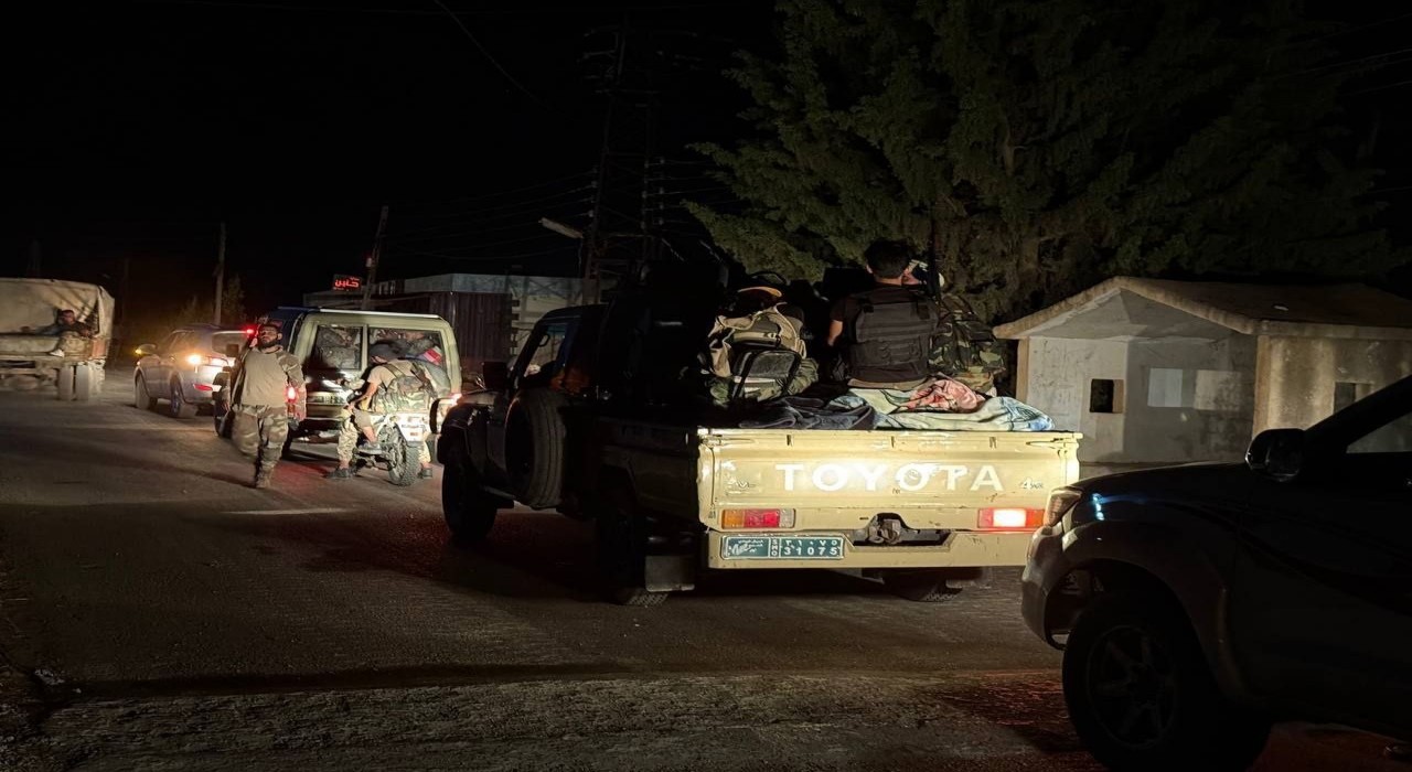 Suriye ordusu Süveydadan çekilmeye başladı