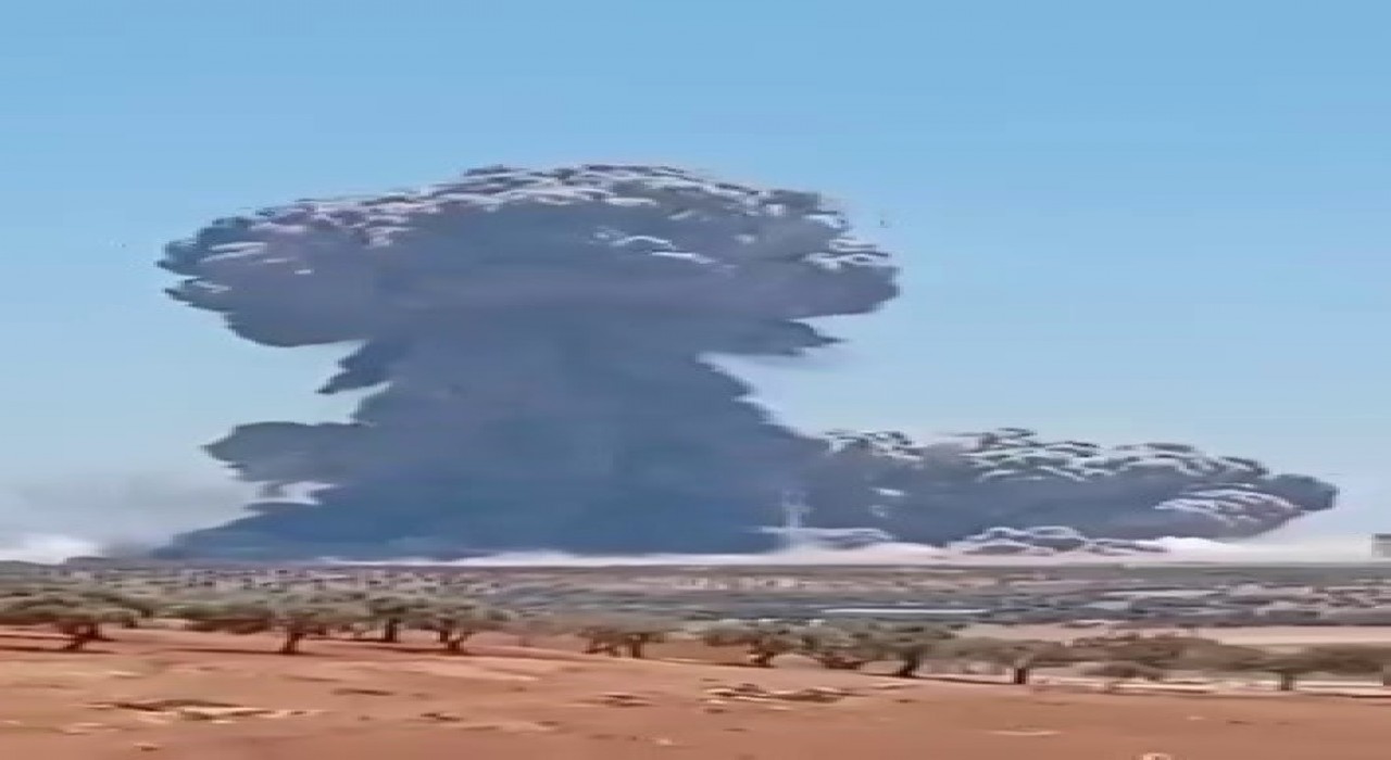 Suriyede mühimmat deposunda yaşanan patlama Hatayda hissedildi