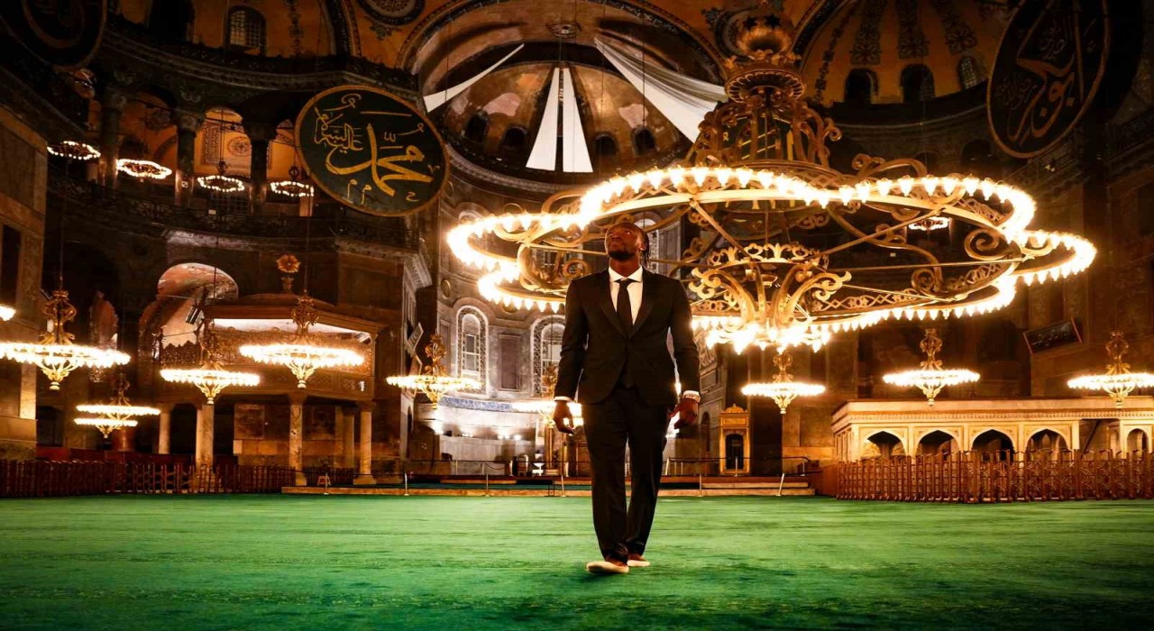 Tammy Abraham, Ayasofya Camiini ziyaret etti