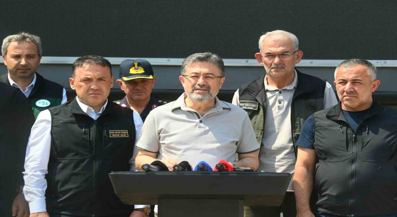 Tarım ve Orman Bakanı Yumaklı: Yılbaşından bu zamana kadar çıkan yangınların toplamı 4 bin adedi aştı