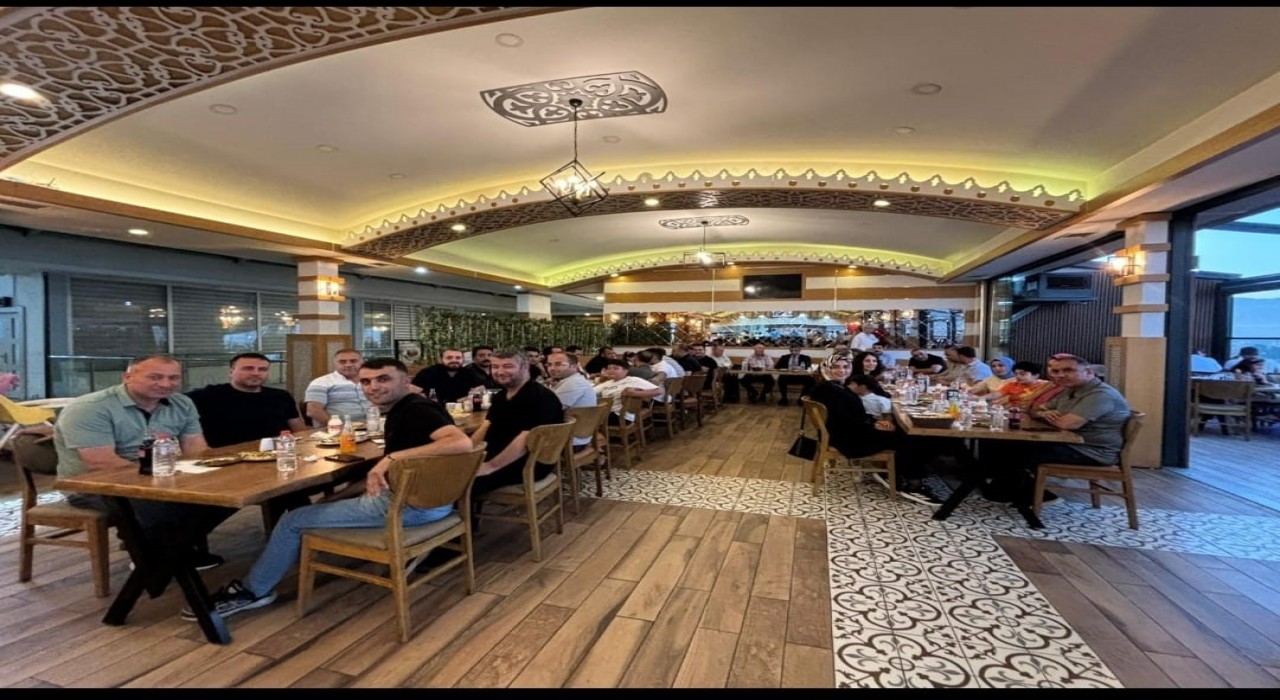 Tatvanda görev yerleri değişen cezaevi personeli için veda yemeği düzenlendi