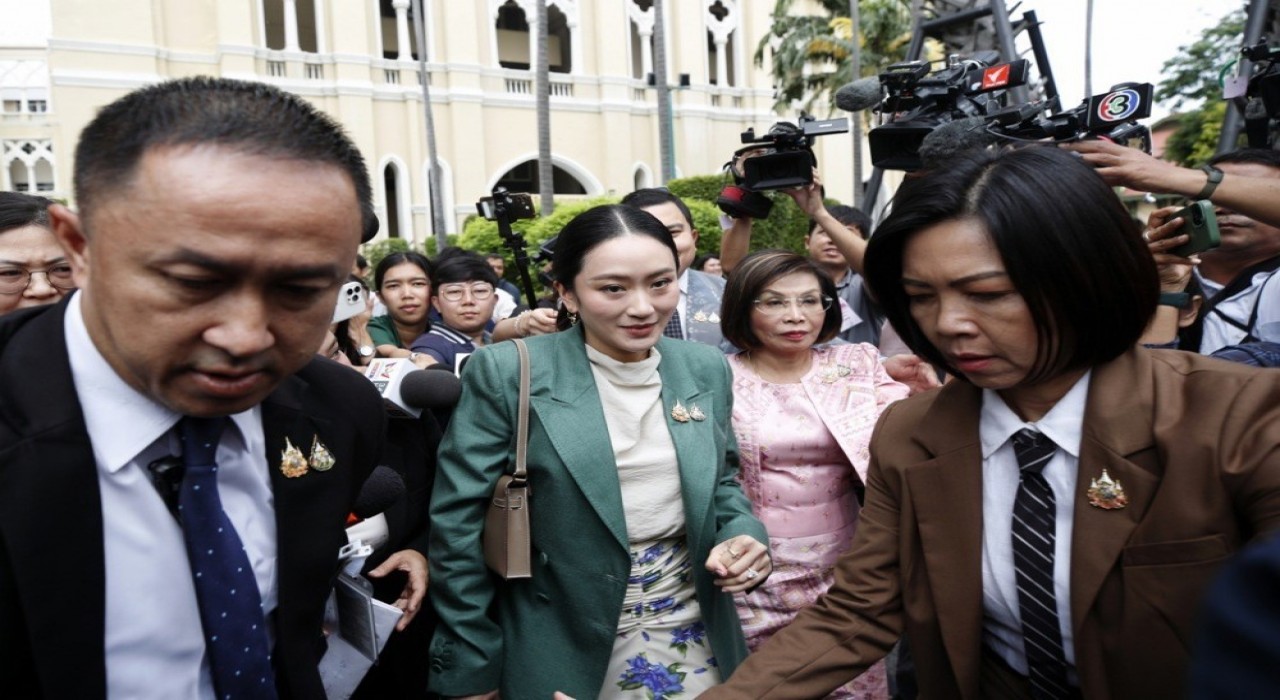 Tayland Başbakanı Shinawatra, sızdırılan telefon görüşmesinin ardından görevinden uzaklaştırıldı