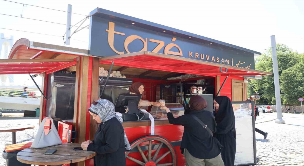 Taze 6 ayda 200 bin kişiyi ağırladı