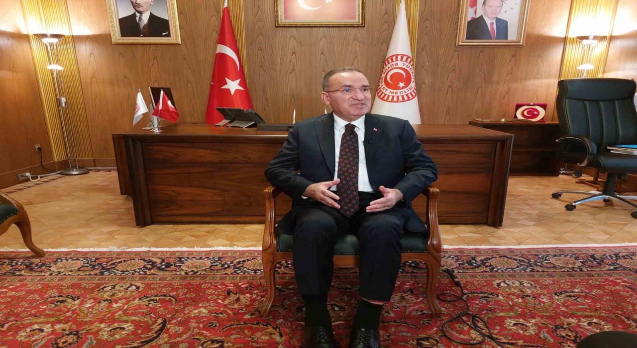 TBMM Başkanvekili Bozdağ, 15 Temmuz gecesi Mecliste yaşananları anlattı
