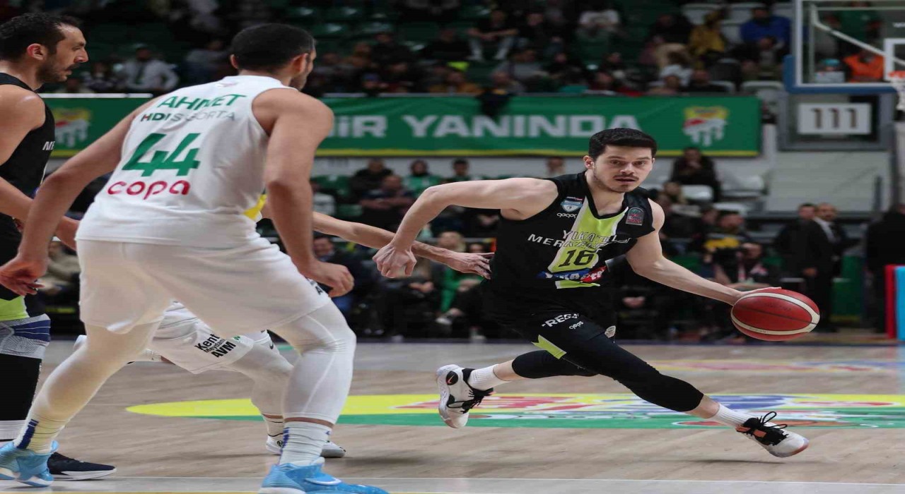 Tecrübeli forvet Sakarya Büyükşehir Basketbolda