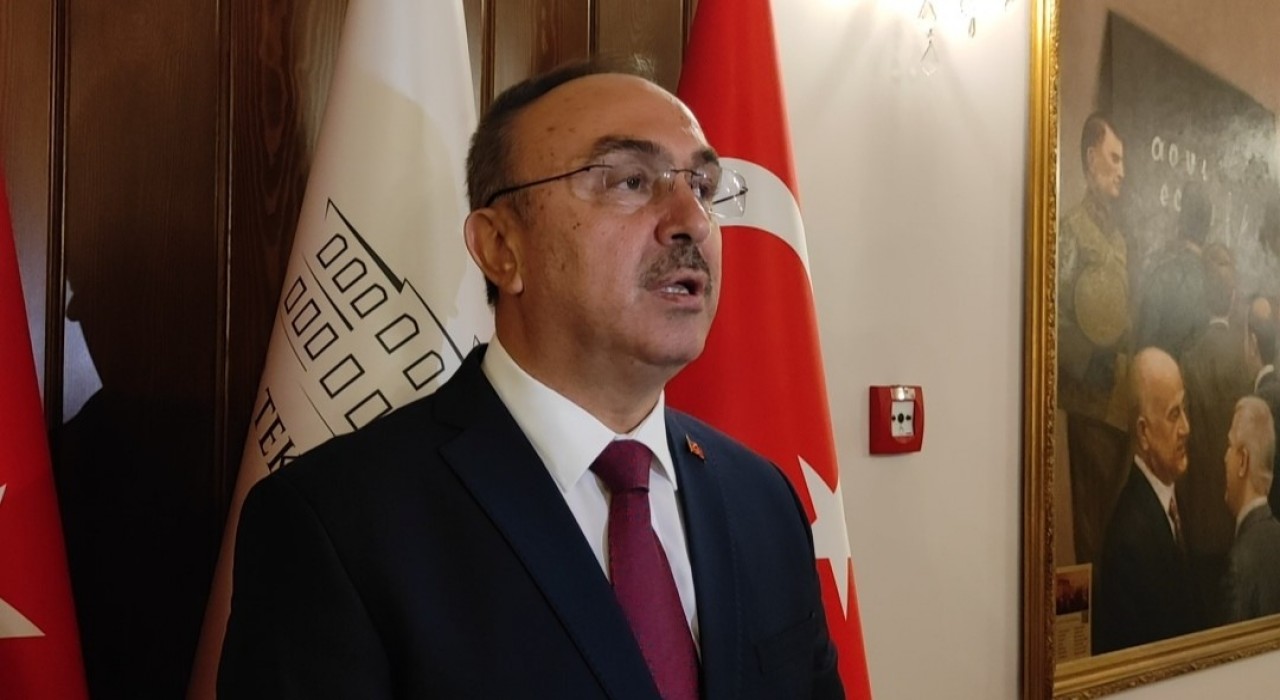 Tekirdağ Valisi Soytürk: Şarköy ilçesindeki orman yangını şiddetli rüzgarın etkisiyle yayıldı ve müdahale güçlükle sürdürüyor