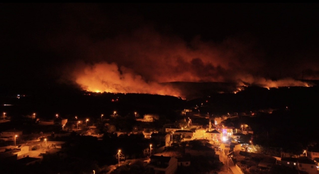 Tekirdağdaki orman yangınına 21 hava aracı müdahale edecek