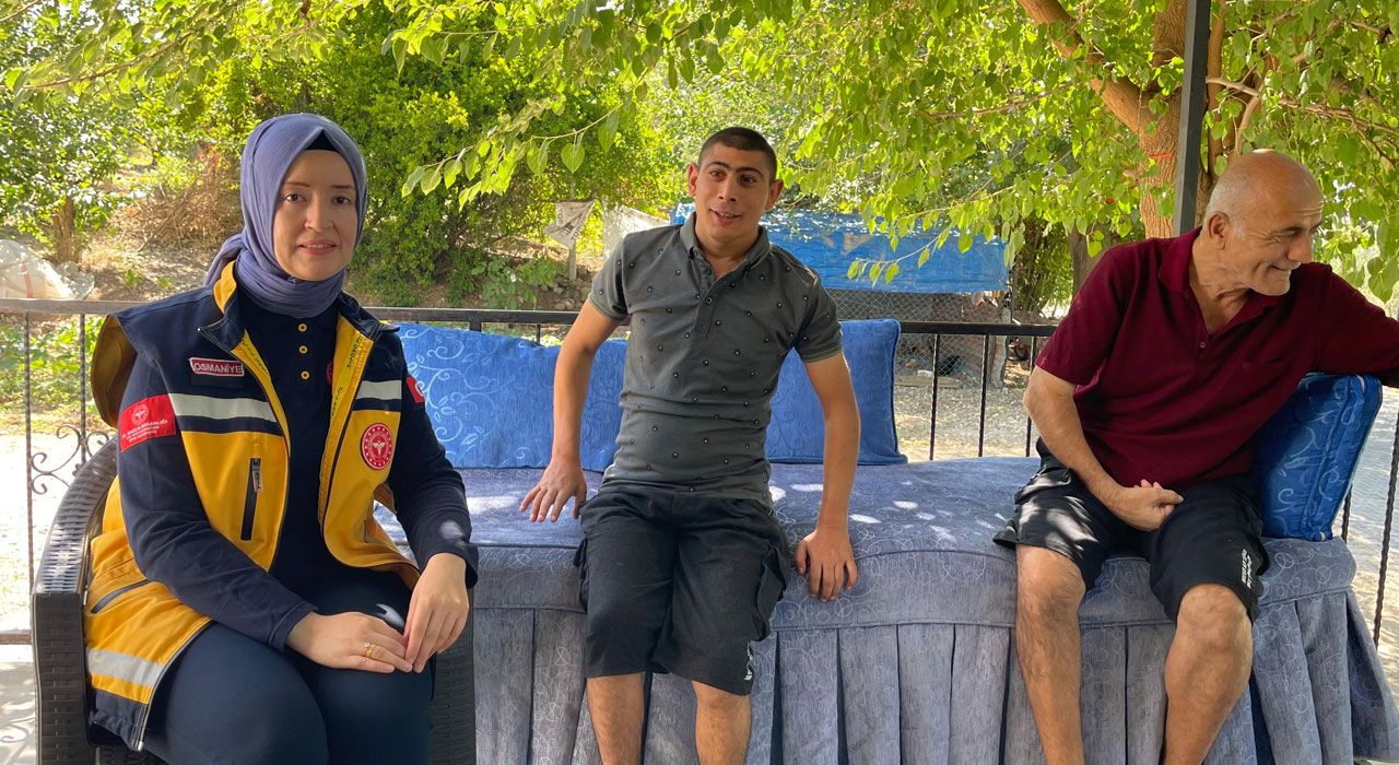 Telefonda Hayatını Kurtarmıştı: 112 Personeli Engelli Bireyi Ziyaret Etti
