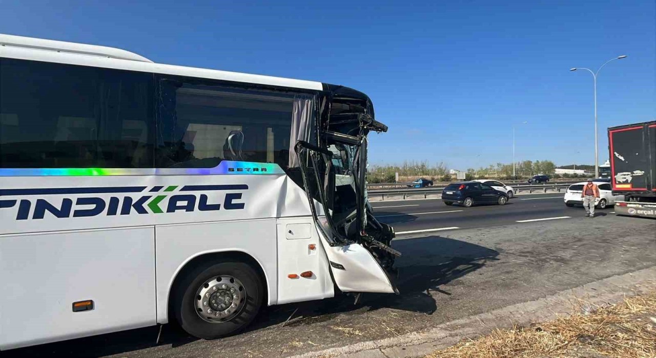 TEMdeki kazada ağır yaralanan hostes hayatını kaybetti