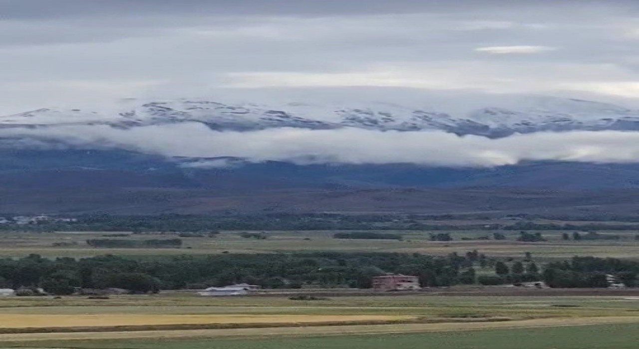 Temmuzda kar sürprizi: Bayburtun Soğanlı Dağına kar yağdı
