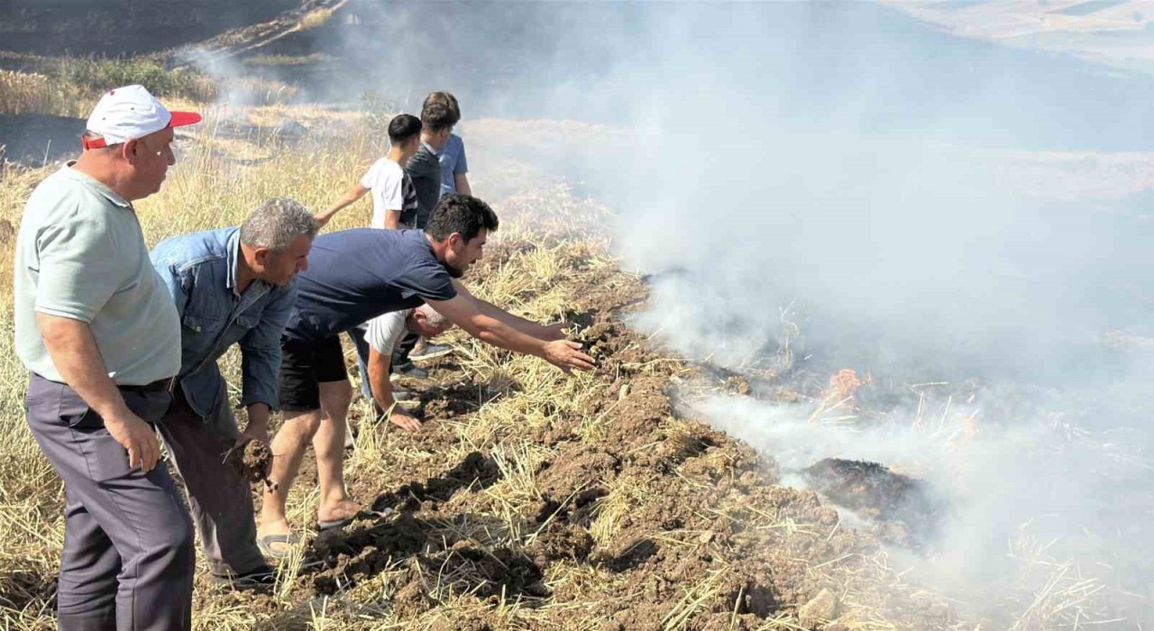 Tokatta buğday tarlasında çıkan yangın 2 bin dönüm araziyi kül etti