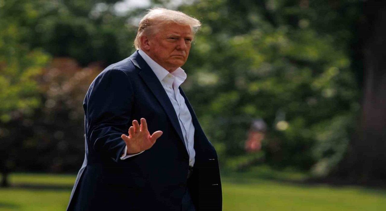 Trumptan Avrupa Birliği ve Meksikaya yüzde 30 gümrük vergisi