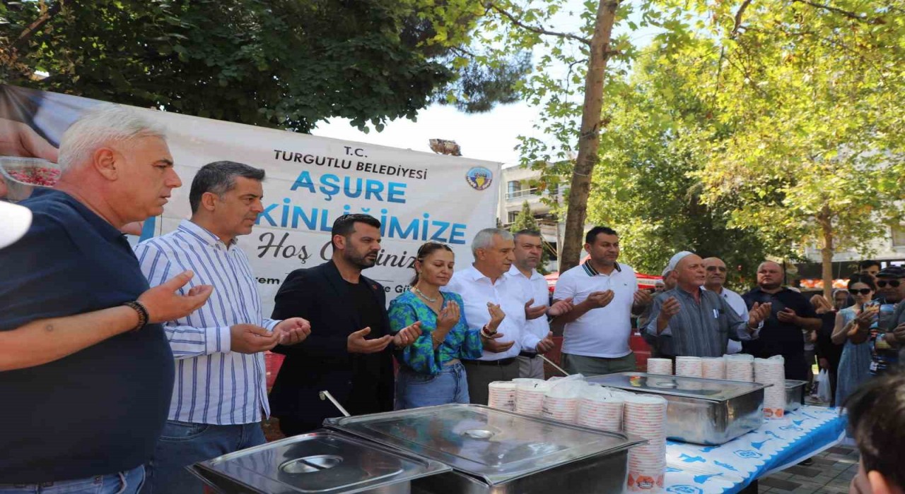 Turgutlu Belediyesinden aşure hayrı