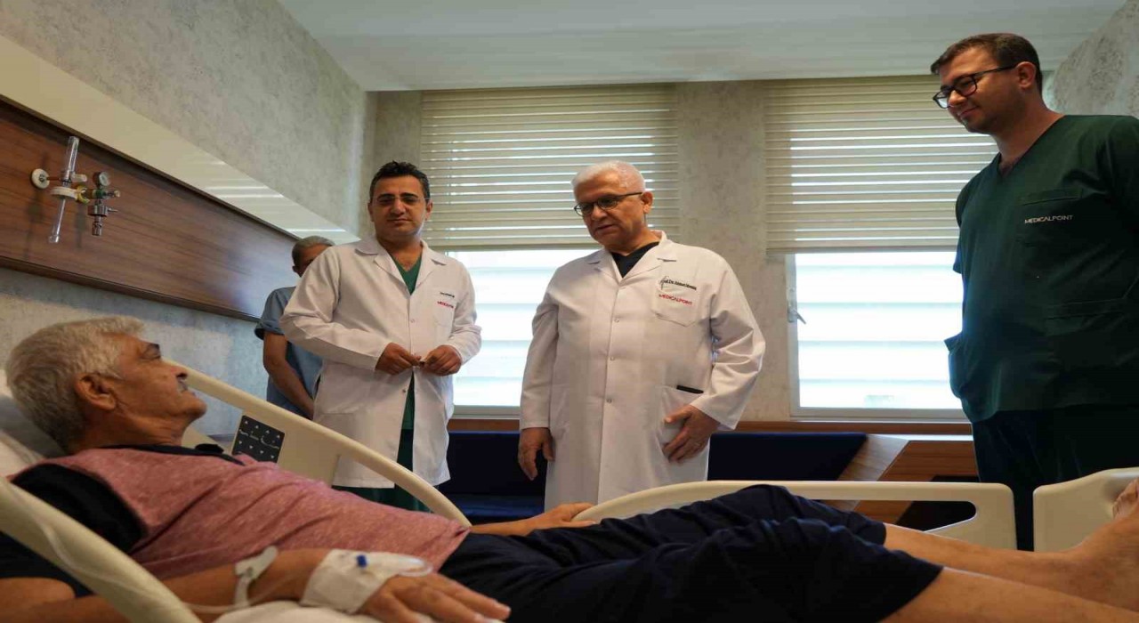 Türkiyede nadir uygulanan yöntemle hayata tutundu