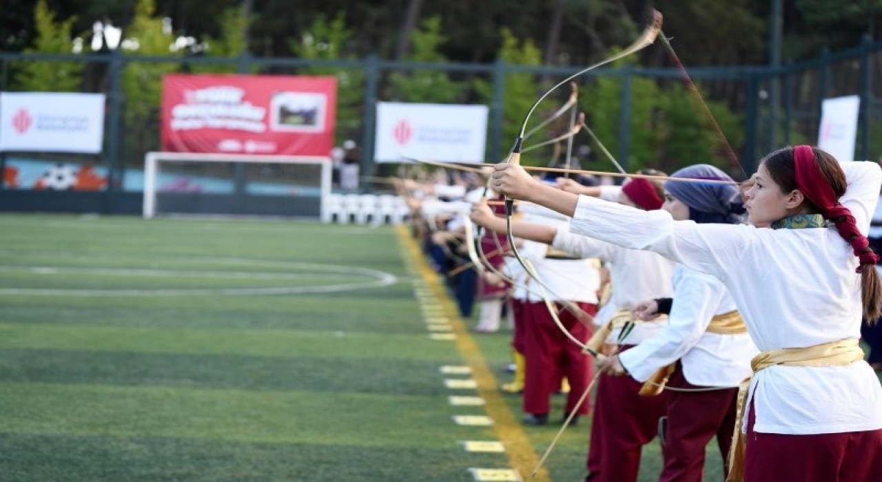 Ümraniyede okçuluk kurslarıyla kültürel miras yaşatılıyor