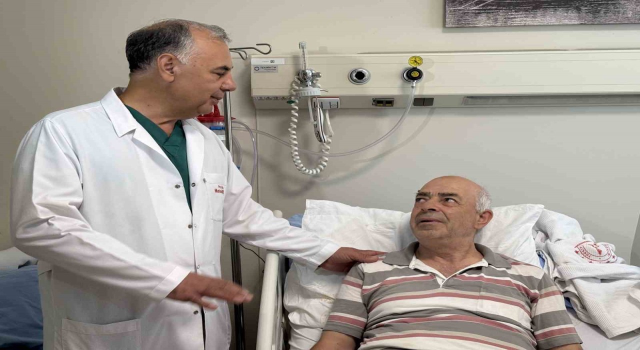 Üzerine çaydanlık devrilen 70 yaşındaki adam dehşeti yaşadı, vücudunun yüzde 20si yandı