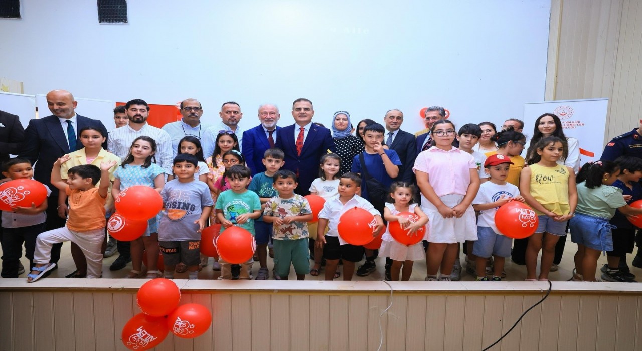 Vali Akbıyık, koruyucu aile Gününde Yatağanda ailelerle buluştu