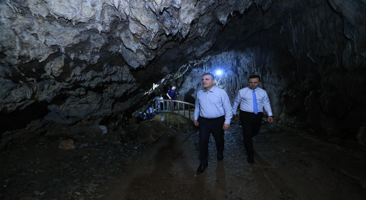 Vali Akbıyık, Yerküpe Mağarası ve Mesire Alanında incelemelerde bulundu