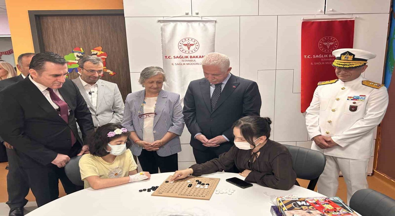 Vali Gül, Marmara Üniversitesi Pendik Eğitim ve Araştırma Hastanesinde Hastane Sınıfının açılışına katıldı