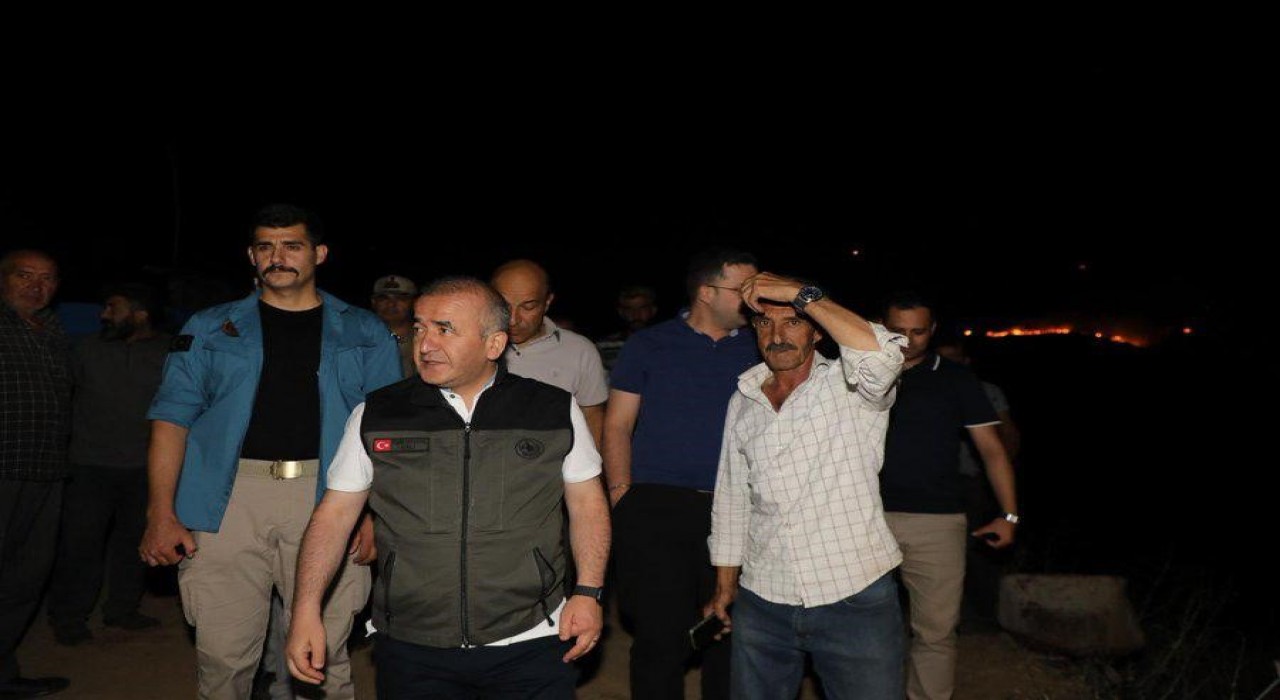 Vali Hatipoğlu: Yapılan yoğun müdahale ile yangın kontrol altına alınmıştır