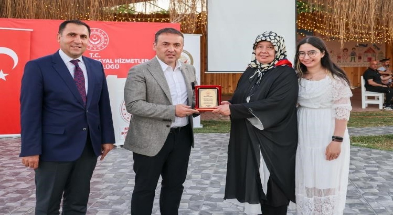Vali Sözerden koruyucu ailelerle bir araya geldi