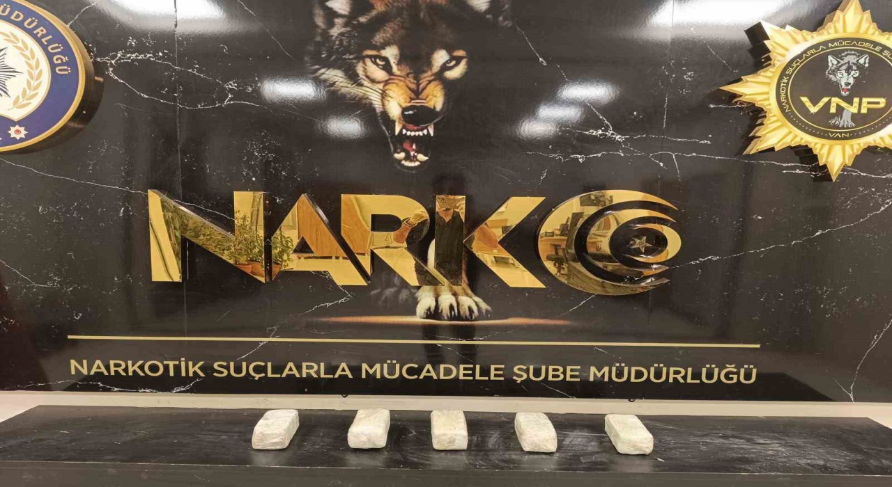 Vanda 127 kilo uyuşturucu ele geçirildi: 5 gözaltı