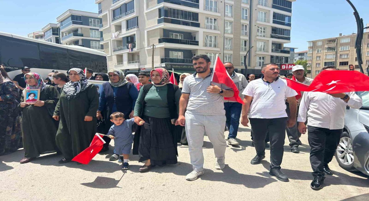 Vanlı ailelerden ‘Terörsüz Türkiye hassasiyeti