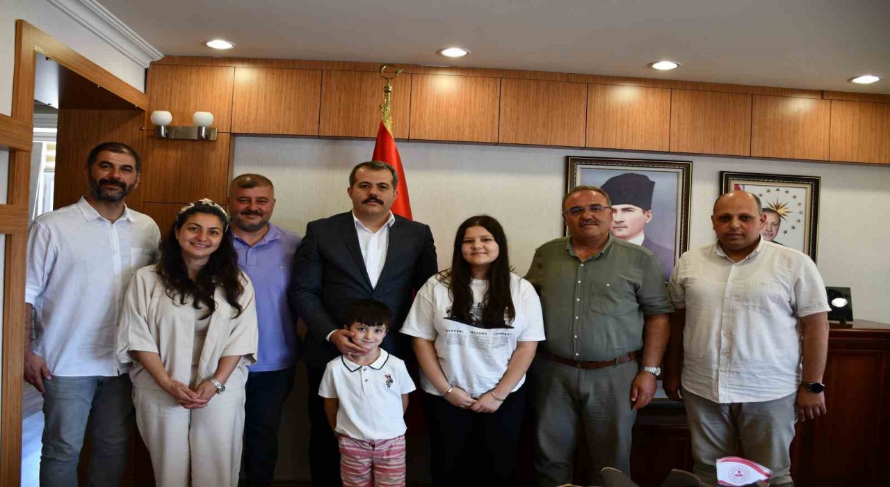 Vezirköprünün gururu: Asya Deniz Karakuş, LGSde Türkiye birincisi oldu