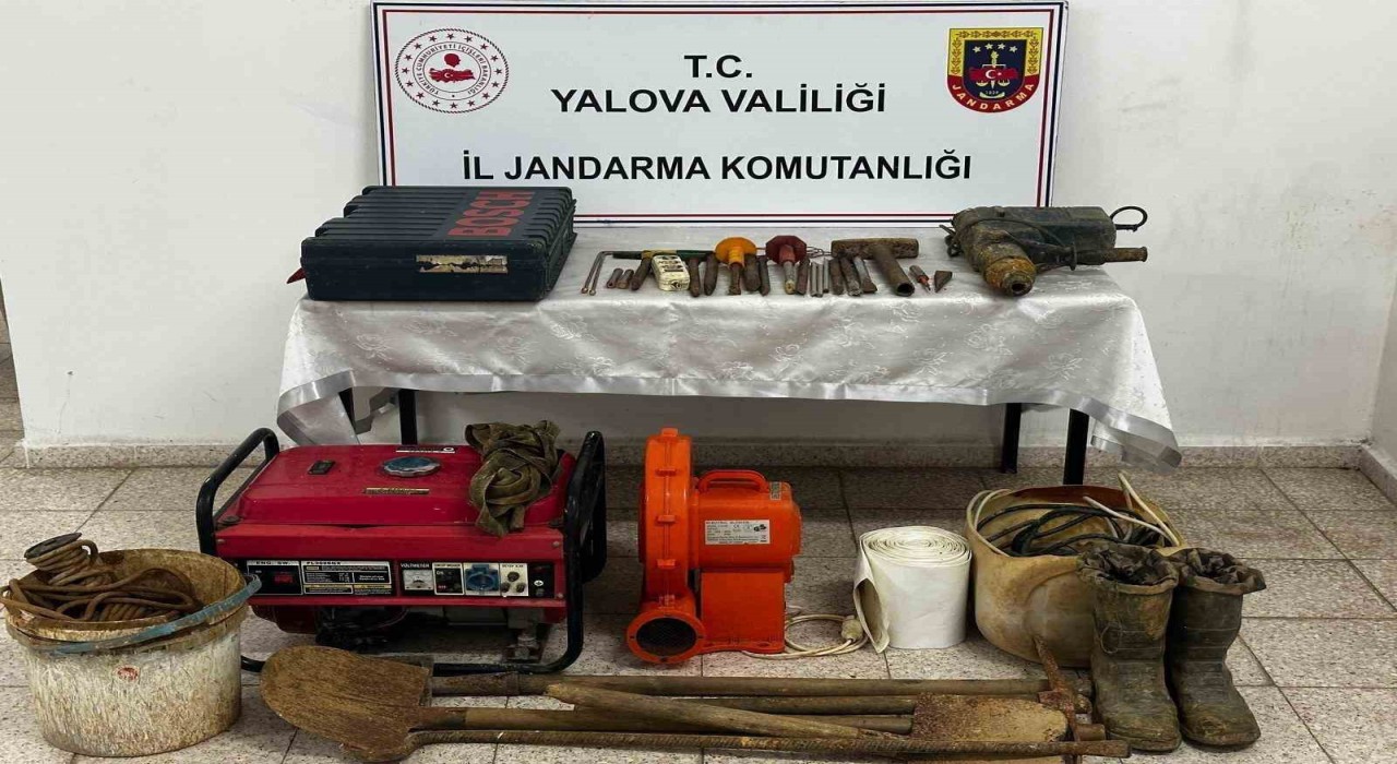 Yalovada 3 defineci suçüstü yakalandı
