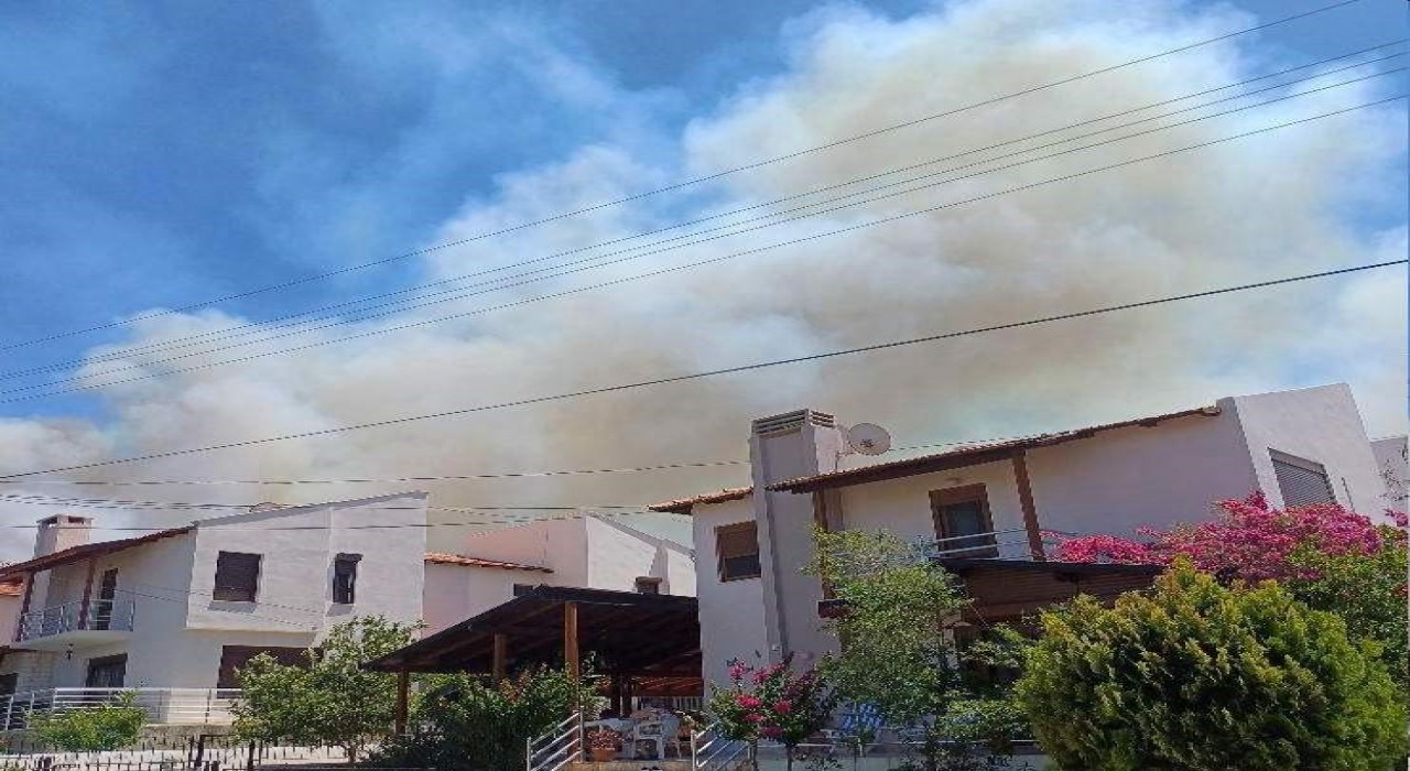 Yangınlar Çeşmeye sıçradı: Otluk alanda çıkan yangına müdahale sürüyor