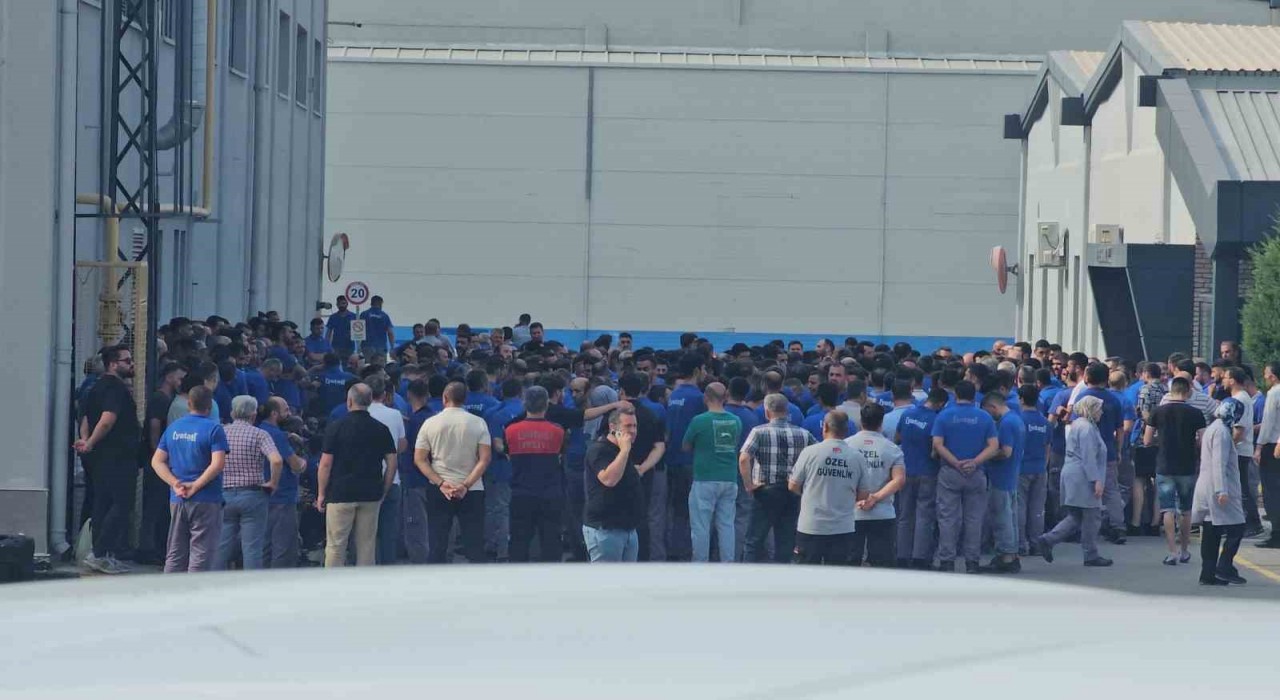 Yataşta işçilerin maaş eylemi